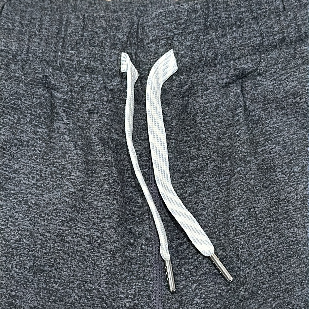 Vuori Performance Jogger - Picture 6 of 7